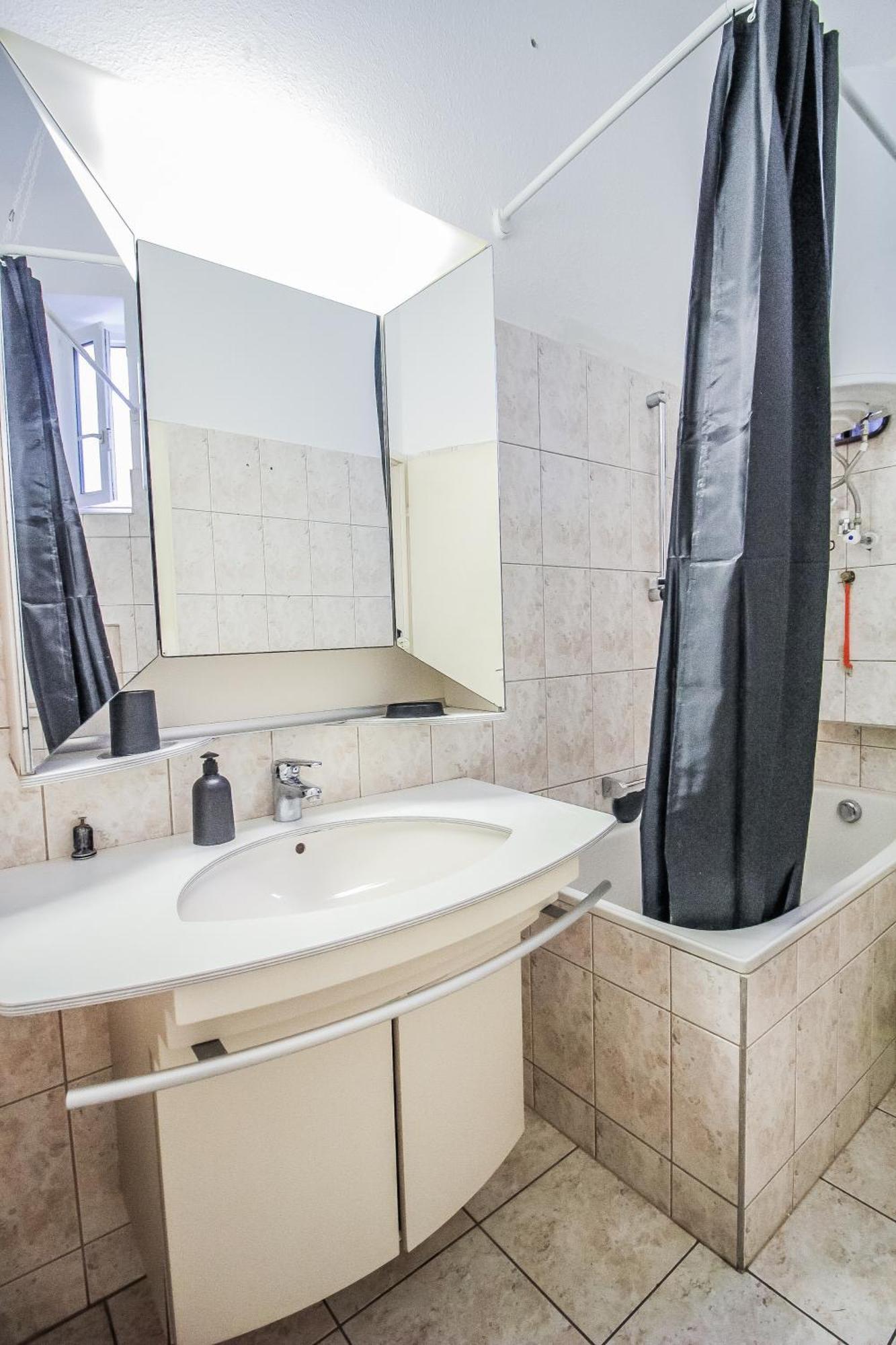 Comfortable Accommodations In The Alterlaa Area Lv5 Vienna Luaran gambar